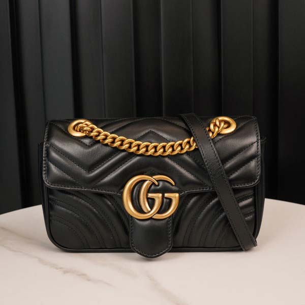 Gucci グッチ GG Marmont Quilted mini bag 446744 マーモント キルティング ミニバッグ ブラック