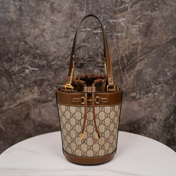 Gucci グッチ Horsebit 1955 Small Bucket Bag ホースビット 1955 スモールバケットバッグ GGスプリーム ベージュ＆エボニー