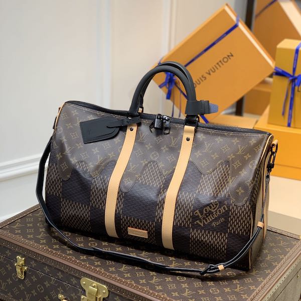 Louis Vuitton ルイヴィトン Ciepallu 50 bondhrialu キーポール 50 バンドリエール M40360 モノグラム