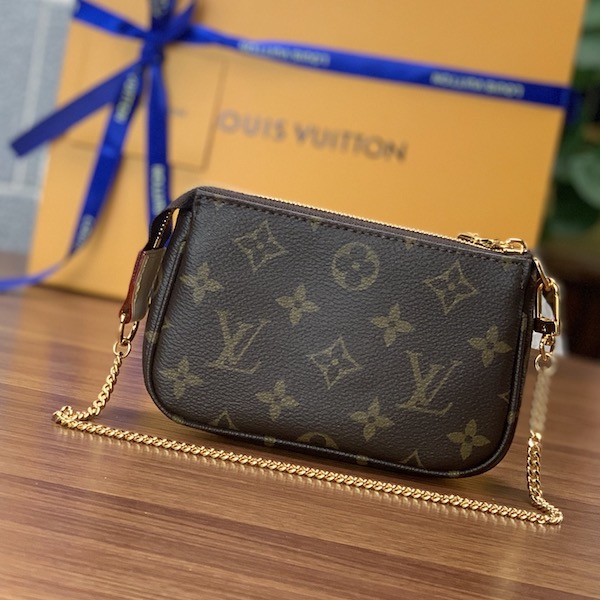 Louis Vuitton ルイヴィトン mini-pochette-accessoires ミニ・ポシェット・アクセソワール M58009 モノグラム