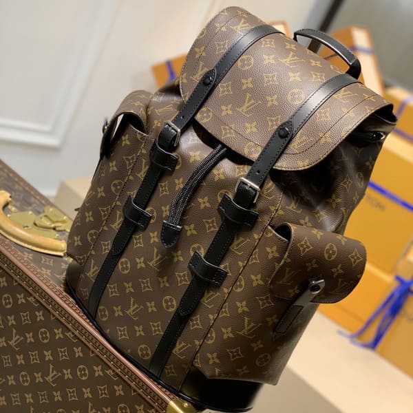 Louis Vuitton Christopher MM ルイヴィトン M43735 クリストファー MM バックパック モノグラム マカサー